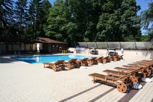 thumbnail: Pool
