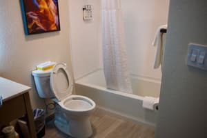 thumbnail: Bathroom