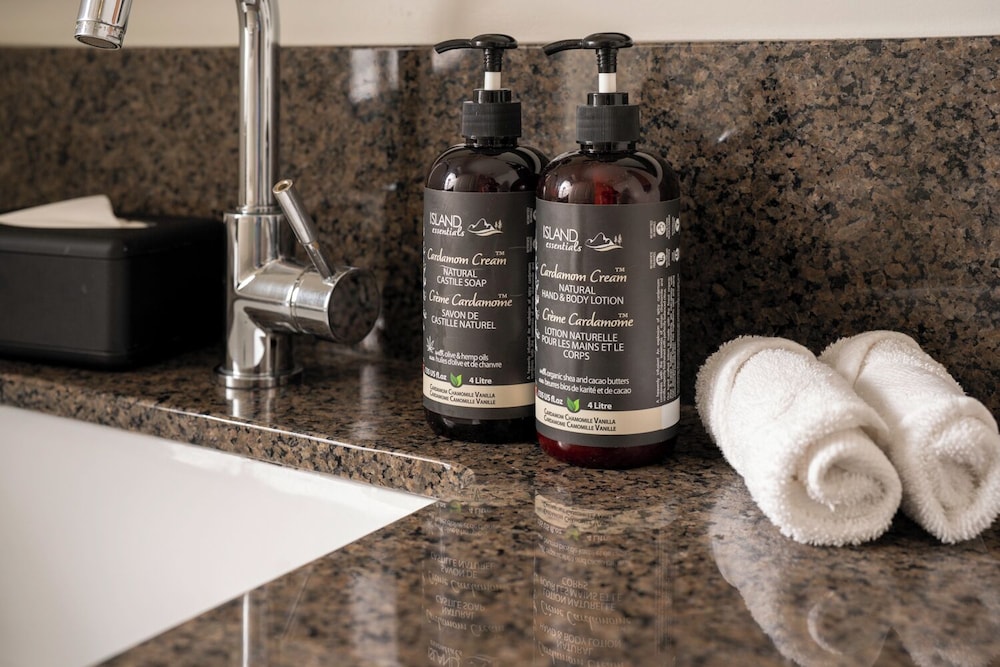 Bathroom amenities
