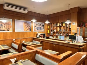 thumbnail: Restaurant