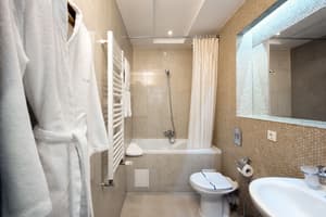 thumbnail: Interior