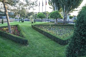 thumbnail: Property grounds