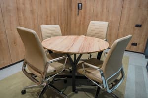 thumbnail: Business center