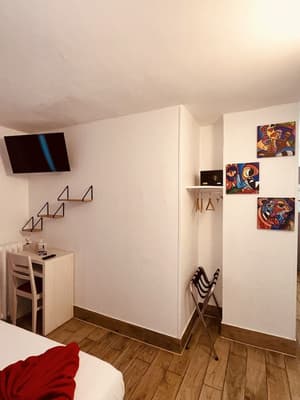 thumbnail: Room