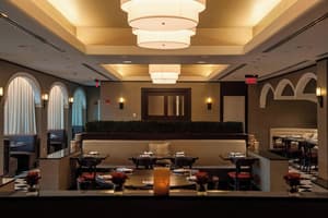 thumbnail: Bar (on property)