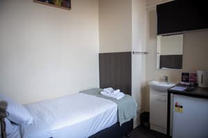 thumbnail: Room