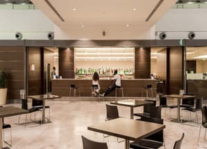 thumbnail: Bar (on property)