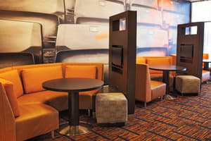 thumbnail: Lobby lounge