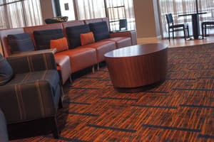 thumbnail: Lobby lounge