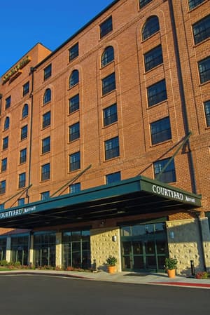 thumbnail: Exterior