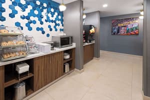 thumbnail: Breakfast area
