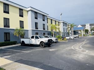 thumbnail: Exterior