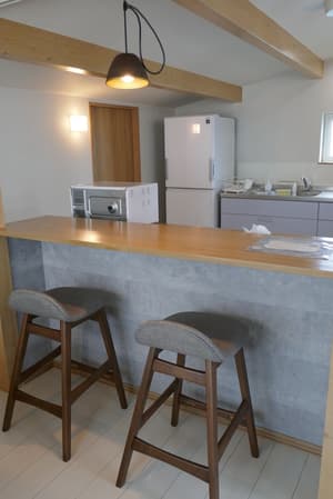 thumbnail: In-room dining