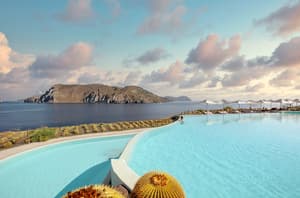 thumbnail: Infinity pool