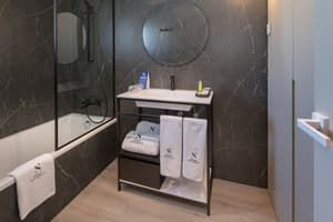 thumbnail: Interior