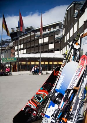 thumbnail: Snow and ski sports