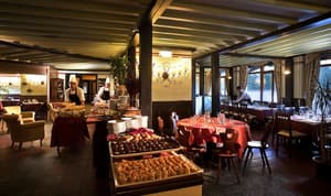thumbnail: Restaurant