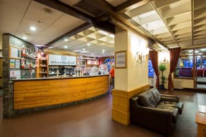 thumbnail: Bar (on property)