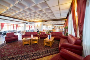 thumbnail: Bar (on property)