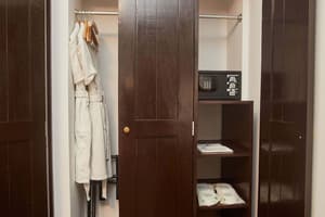thumbnail: Wardrobe