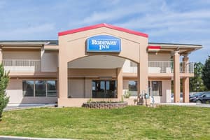 Rodeway Inn & Suites