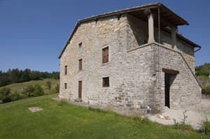 thumbnail: Front of property