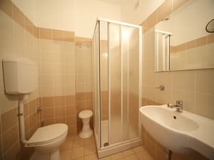 thumbnail: General view