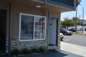 thumbnail: Exterior