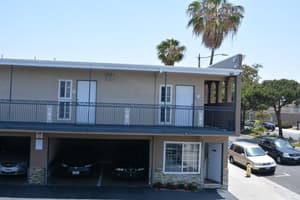 thumbnail: Exterior