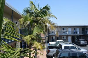 thumbnail: Exterior