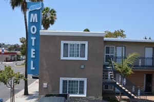 thumbnail: Exterior