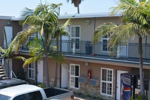 thumbnail: Exterior