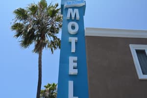 thumbnail: Front of property