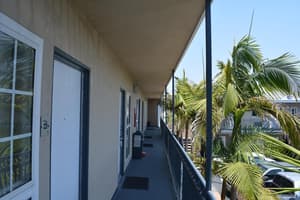 thumbnail: Balcony