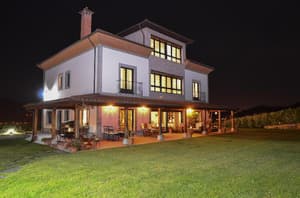 thumbnail: General view