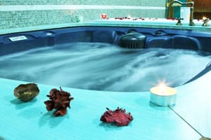 thumbnail: Indoor spa tub