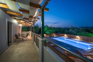 thumbnail: Terrace/patio