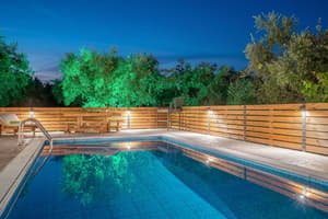 thumbnail: Private pool