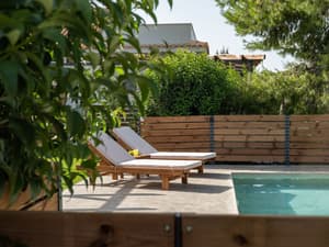 thumbnail: Garden view