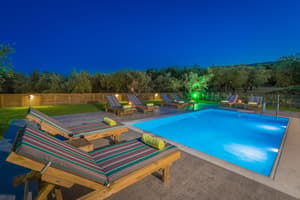 thumbnail: Private pool