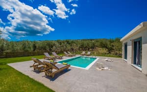 thumbnail: Sundeck
