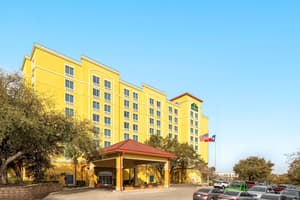 thumbnail: Exterior