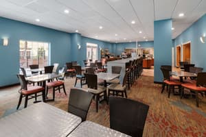 thumbnail: Breakfast area