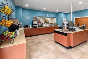 thumbnail: Breakfast area