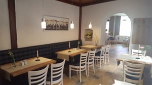 thumbnail: Restaurant