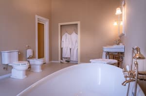 thumbnail: Bathroom