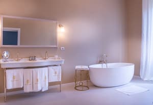 thumbnail: Bathroom