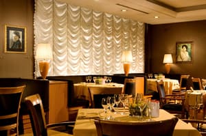 thumbnail: Restaurant