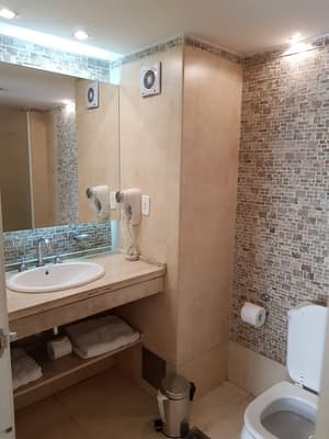 thumbnail: Bathroom