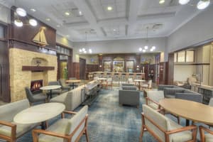 thumbnail: Bar (on property)